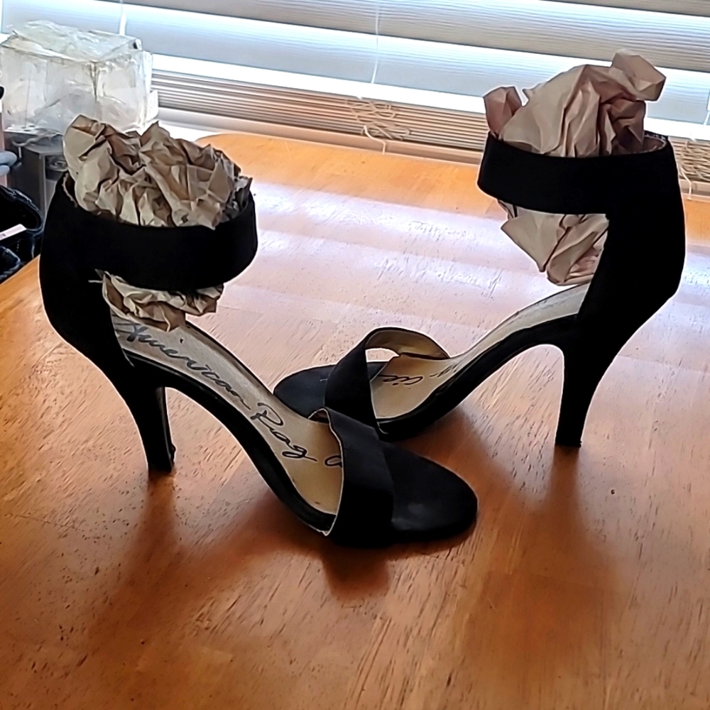 American Rag - Picture 4 of 6